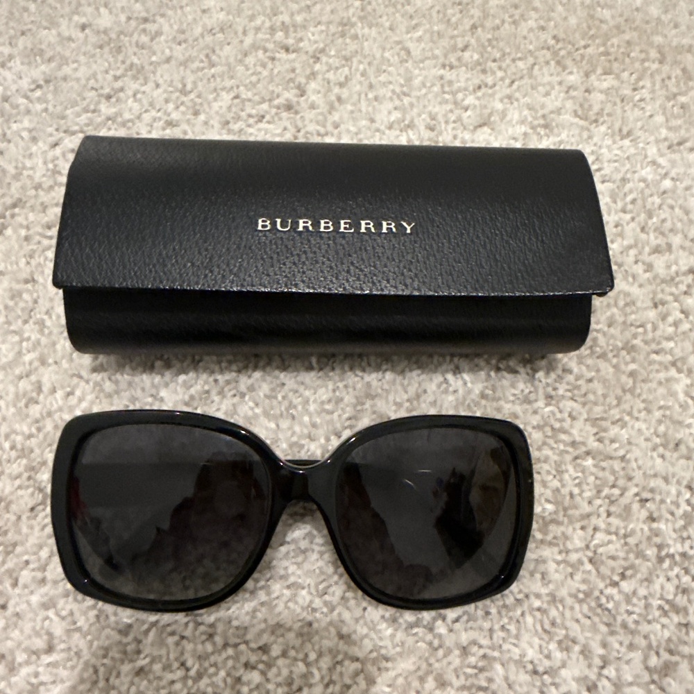 Burberry BE4160 sunglasses